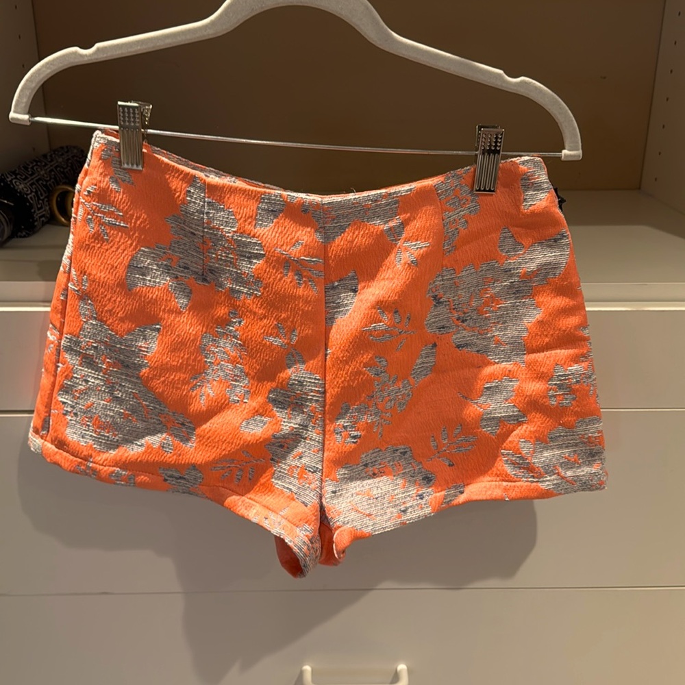 BB Dakota Floral shirts